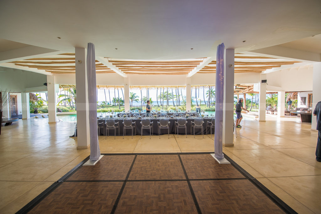 Dance Floor - Villa del Mar